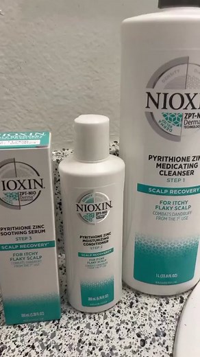 For an itchy, flaky, or dry scalp, reach for the Scalp Recovery Kit - an anti-dandruff treatment that includes a dandruff shampoo, a conditioner and a serum, to gently cleanse your scalp and restore its natural balance 🕊 🎥 @Jadé #Nioxin #ScalpCare #ScalpLove #DandruffHack