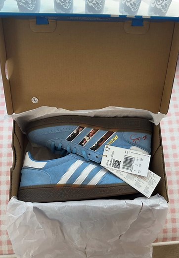 Exploring Blue Suede Shoes Inspired by Elvis Presley