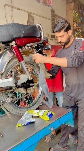 How to cd70 new tube install 😱✅ #bike #experimnent #trendingshorts | Umair Autoo