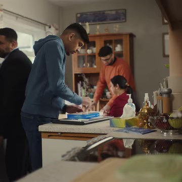 8K shares · 6.2K comments | Everyone can now get a free rapid Covid-19 test. They show results in 30 minutes. They also show you're doing what you can to protect those around you. | nhs.uk | Facebook