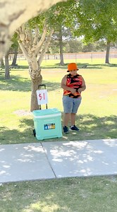 Mom learns a big lesson 🤦🏻‍♀️ It is over 100 out and this kid was out alone in a park so a kind stranger does what she can while someone else has other things in mind for the kid. | Kelly Cook