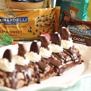 This 5 Ingredient Flourless Brownie Roll from Gemma at @BiggerBolderBaking is simple yet decadent and delicious! Featuring lots of Ghirardelli #QualityChocolate, it makes the perfect centerpiece for your Easter brunch table! #aBiteBetter | Ghirardelli Chocolate Company