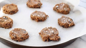 19K views · 133 reactions | Healthy cashew quinoa cookies studded with dark chocolate chips and topped with flaked sea salt, are the ultimate sweet treat! No butter, eggs or flour! RECIPE HERE: https://www.simplyquinoa.com/cashew-quinoa-cookies/ | Simply Quinoa | Facebook