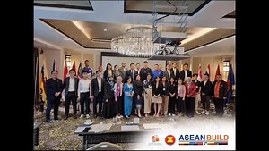 ASEAN Build Program - Philippines 🇵🇭 လေ့လာရေးခရီးစဉ် အမှတ်တရ ... 𝙎𝙈𝙀𝘽𝙞 𝙐𝙣𝙞𝙫𝙚𝙧𝙨𝙞𝙩𝙮 မှသင်တန်းများက "သီအိုရီ" မှ "လက်တွေ့" အားကောင်းစွာ အကောင်အထည် ဖော်နိုင်ရေးကို အလေးထား သင်ကြားပြီး အာဆီယံ နိုင်ငံအတွင်း စီးပွားရေး လုပ်ငန်းများ လေ့လာချိတ်ဆက်ခြင်းများ နှင့်အတူ မိမိလုပ်ငန်းများအား Next Level ရောက်ရှိအောင် ပေါင်းကူး သင်ကြားပေးလျက်ရှိပါတယ်... (ထိုင်နိုင်ငံ 🇹🇭 အသက်မွေးဝမ်းကြောင်း ပညာရပ် တက္ကသိုလ် လေ့လာရေး ခရီးစဥ် ) #SMEBi_U 𝗗𝗶𝗽𝗹𝗼𝗺𝗮 𝗶𝗻 𝗕𝘂𝘀𝗶𝗻𝗲𝘀𝘀 𝗦𝘁𝘂𝗱𝗶𝗲𝘀 (𝗗𝗕𝗦 -