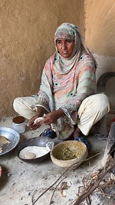 2M views · 17K reactions | Aloo Palak Paratha Recipe in the Village kitchen #VillageCookingroutine #Villagelifestyle | Village Hut | Facebook