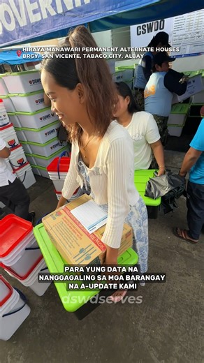 This is the Family Assistance Card in Emergency and Disasters. Nakikita ninyo madalas itong mga puting card na hawak hawak ng bawat pamilya sa mga evacuation centers kapag may kalamidad. Dito namin nakukuha ang tamang data tungkol sa mga pamilya na ipapadala mula sa barangay patungo sa central office. Importanteng ma-profile namin ang mga naapektuhan para mabigyan sila ng tamang tulong ayon sa kanilang pangangailangan. #BawatBuhayMahalagaSaDSWD❤️ #DSWDServes #REXGatchalian #DSWD #DSWDPH #DSWDPhi