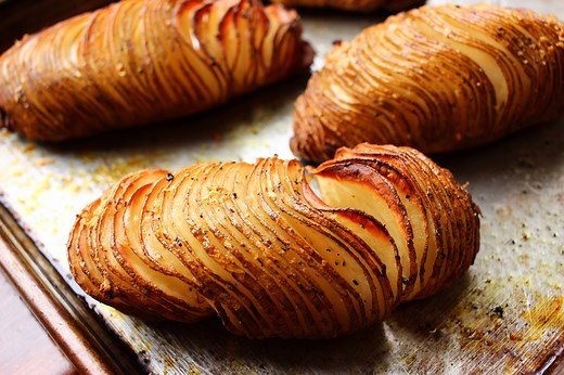 Hasselback Potatoes Are A Delicious Work Of Art