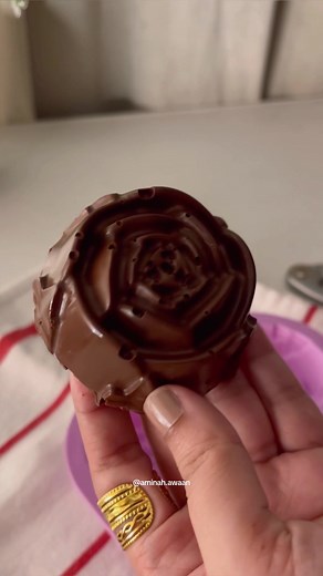 Chocolate Flower Molds for Beautiful Floral Designs