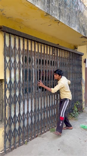 Bhoot dekh liya bhagoo 🥶😱#comedy #funny #horrorcomedy #bhoot_wala_cartoon #bhoot