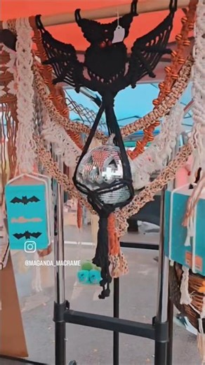 how to display @ pop-up shop #decor #handmade #halloween #diy #art #artist #artwork #artandcraft