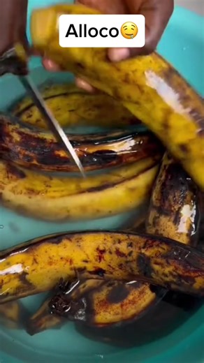 Alloco🤤#cuisine #cuisineivoirienne🇨🇮🇨🇮 #cuisinedumonde #cotedivoire🇨🇮225