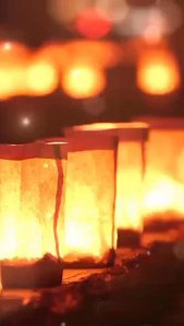 Step into a world of flickering light and experience a New Mexican Christmas tradition in a new way. ✨ A new hour-long opera for families and children based on Rudolfo Anaya’s beloved children’s book, The Farolitos of Christmas, is a heartwarming holiday opera about love, tradition, and the quiet power of invention. ✨ Luz’s father is away at war. Her grandfather is too sick to build the luminarias. So Luz finds a new way to light the path on Christmas Eve, one that will become tradition. ✨ With