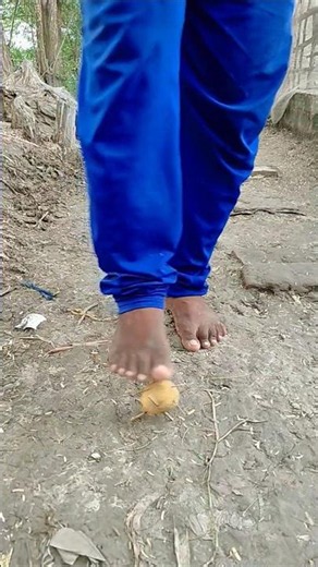Survival Skills: SMART idea and USEFUL with single mom🥺🥺 #bushcraft #camping #outdoors🥺👀🥺