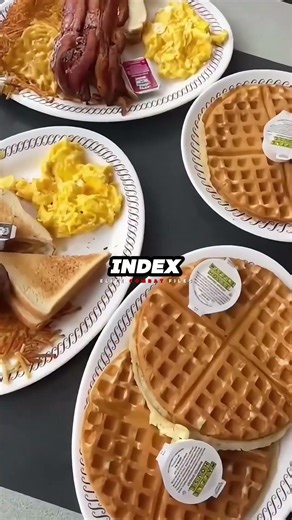 Waffle House Is UNSTOPPABLE! 🧇😱 #WaffleHouse #StayOpen #Survival #FEMA #Hurricane #Disaster #Legen