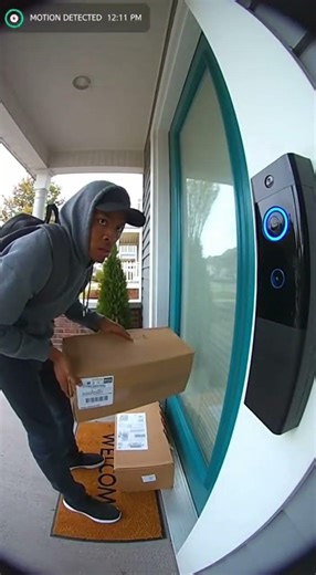 Porch Pirate Sting Operation in 4K Vertical View