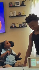 King in his bag today he wants everyone’s attention. The issue is he keeps choking 🤦🏽‍♀️🥴. So he got Reke going from playing with him to being concerned he was just telling King OFF! Also King is going to do a practice roll with yall tonight he was invited to a COOKOUT & we were informed Boots on The ground will be played so we got to get King’y right! Peace & Love to those who show it back phuck the rest of y’all. See ya tonight 😉#weallwegot #fyp #family #familyovereverything💯 #bootsontheg