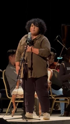 2.3K views · 36 reactions | #AlMomento | Así suena el emotivo homenaje sinfónico a la cantante francesa Édith Piaf, interpretado por la soprano María Katzarava. El 30 y 31 de enero se realizarán dos funciones en el Teatro de la Ciudad Esperanza Iris, en la CDMX. Mauricio Romo en #OnceNoticiasDigital | Once Noticias | Facebook