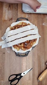 22K views · 1.1K reactions | Caramel Apple pie with a lattice weaved crust. We use a combination of Granny Smith and Honeycrisp apples. And homemade pie crust (butter and lard) | A Farmgirl's Kitchen | Facebook