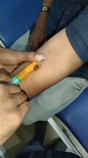 calcium gluconate injection iv 🔥😁 #clinic #medicalteam#hospital #bestmedicalcollegeinindia#trending