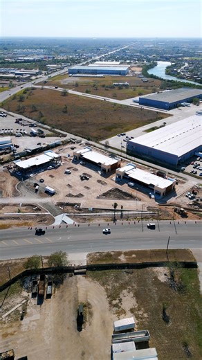 Installing commercial storefront glass systems at this multi-tenant plaza. 🔥 Our crew working through aluminum framing and tempered glass panel installation, bringing modern retail spaces to the Brownsville community. For the best in glass, think Texas Glass | Pharr, TX 📲: 1(956)283-9080 #commercialstorefront #storefrontglass #construction #brownsvilletx | Texas Glass Unlimited