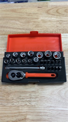 Here we have a 1/4 drive socket & bit set from Bahco. Buy link down below👇 All orders sent out next working day Royal Mail 48 Tracked Delivery 🚚 💨 #Tools #onthetools #tiktokmademebuyit #trades #mechanic