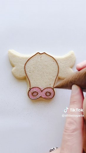 🐮🌸#creatorsearchinsights #cookiedecorating #cookies #sugarcookiedecorating