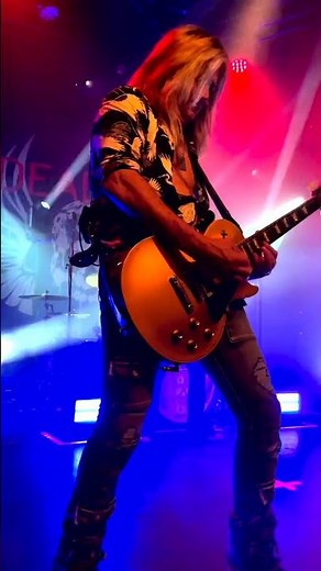 Doug Aldrich (Whitesnake/Dead daisies) using Plethora X3 live!