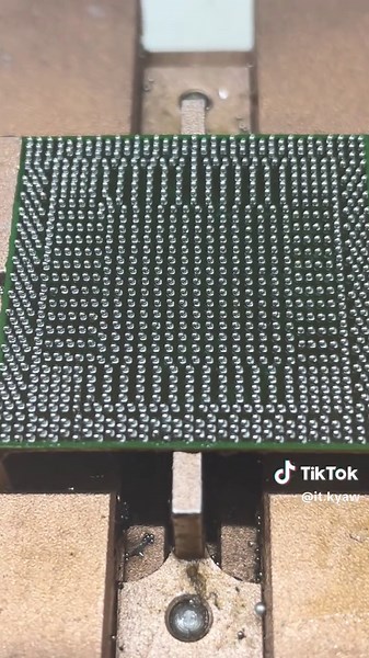 original sound - BG18 Record Label ပါဝင်သည့် Computer Perfect (@computerperfect) ၏ ဗီဒီယိုများ