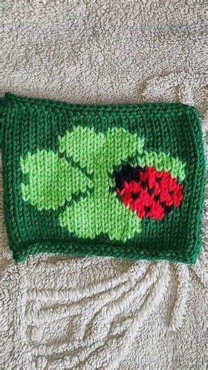 Four Leaf Clover and Ladybug Knitting Pattern
