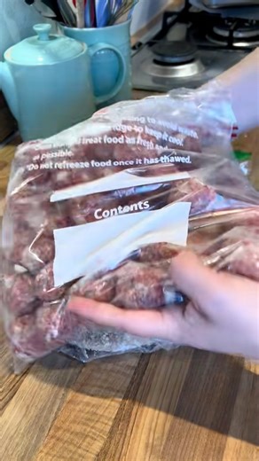 3 Freezer to Fryer bags! Meatballs, chicken schnitzel and chicken dippers 🎉 To ensure you are safely cooking these from frozen in your air fryer, don’t over crown the basket, cook so everything is piping hot through the centre and only use fresh meat to start with and then freeze, do not thaw and then refreeze. #mumlife #recipe #food #cooking #airfryer #freezermeals | Abeygale - The Grab Bag Girl