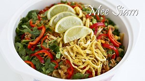 285K views · 34 reactions | Mee Siam is a Malaysian favorite often served during public functions. This spicy and flavorful dish comes with a variety of colorful toppings. Get recipe --> https://www.rotinrice.com/mee-siam/ | Roti n Rice | Facebook