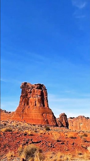 Morning light over the sandstone giants of Arches