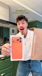 2.6M views · 16K reactions | UNBOXING DO iPHONE 17 PRO MAX | Bomtalvão | Facebook