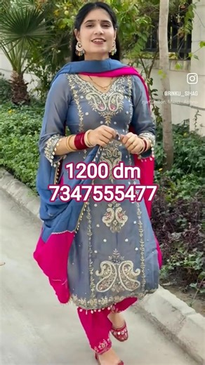 (Celebrity-Suit)♠️2.5mtr Crush Shimmer Neck Panel Panel & Ghera Heavy Zari+Hand Nulki work Embroide