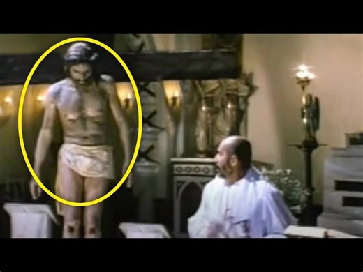 2.9K views · 11 reactions | Jesus Statue Moves Its Head During Catholic Mass In Mexico (VIDEO) , See more | We Love Western Movies | Facebook