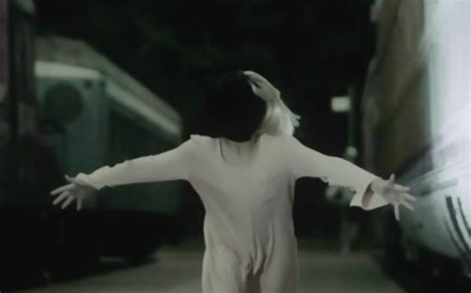 【歌词字幕】洗牙Sia -《Never Give Up》官方歌词版MV