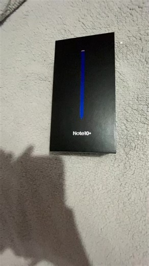 The Samsung galaxy note 10 unboxing