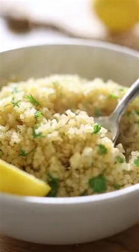 Lemon Herb Quinoa Ingredients 1 cup quinoa Lemon juice Olive oil Fresh herbs less #LemonHerbQuinoa #HealthyEating #QuinoaRecipes #PlantBased #CleanEating #Superfood #MealPrep #VeganRecipes #GlutenFree #FreshFlavors | Lisha Cooking | Facebook