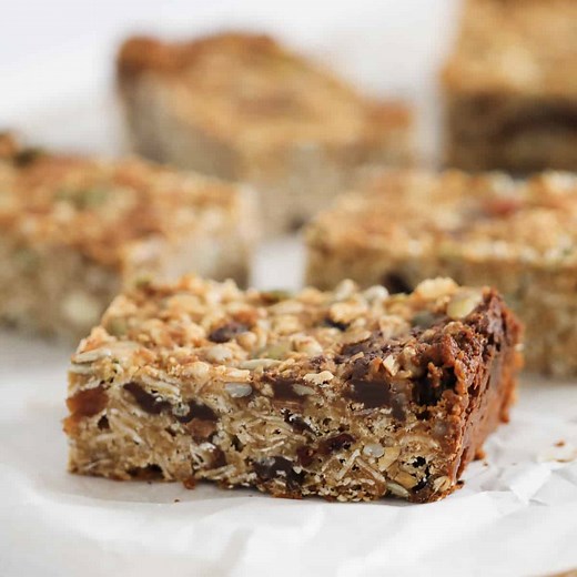The BEST Homemade Muesli Bars
