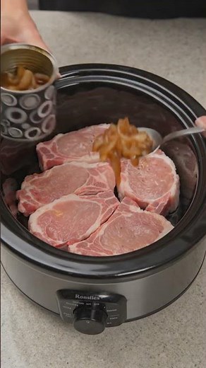 🍖🧅 Slow Cooker French Onion Pork Chops