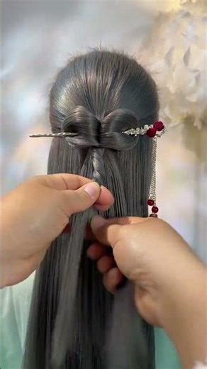 👑💇‍♀️ Elegant Low Ponytail Style | Professional Finish & Effortless Glam 💎✨