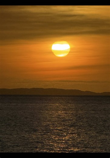 Beach Camping: A Cozy Escape by the Sea