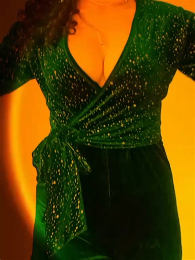 Belly Dancer Loretta loren (@lorettalorenbellydancer)’s videos with Original Sound - Unknown