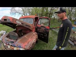 Removing The Box and Hood on Our 1952 Ford Parts Truck. Disassemble. 52 Ford 1/2 ton project.