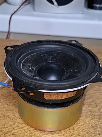 делаем ему короб? #саб #громкаяхата #рек #картон #самодельныйсаб #динамики