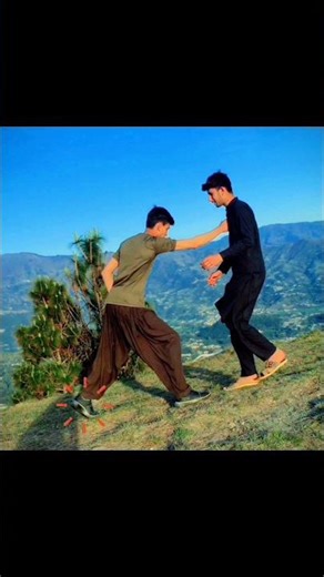 **Bruce Lee's One Inch Punch in Real Fight - Jeet Kune Do Power.#jeetkunedo #brucelee #selfdefense