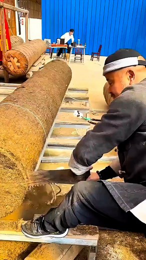 #Machinery #Innovation #Welding #TyreRepair #Workshop #Engineering #Safety #SmartWork #Technology #CreativeFix | GK QUIZ