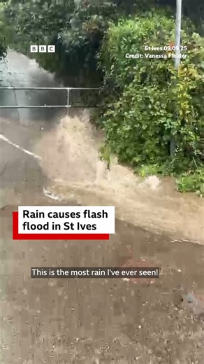 A deluge of rain causes flooding problems in St Ives 🌧️ | BBC Cornwall