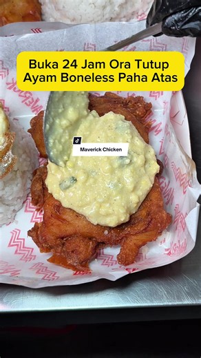 Maverick Chicken: Ayam Goreng Boneless Jumbo 24 Jam di Dekat UGM