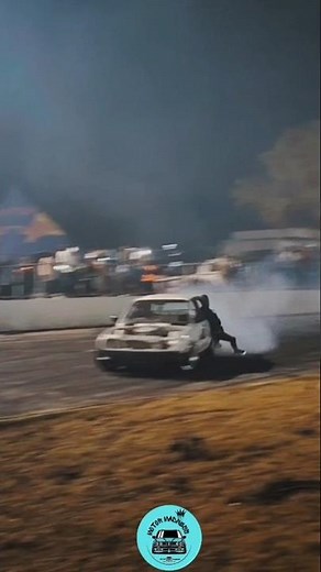 SAM SAM SPINNING MUZI CAR AT POLOKWANE one on one with cazy